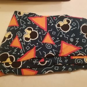 Lularoe disney leggings